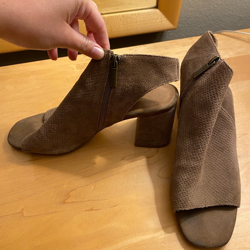 Booties/heels
